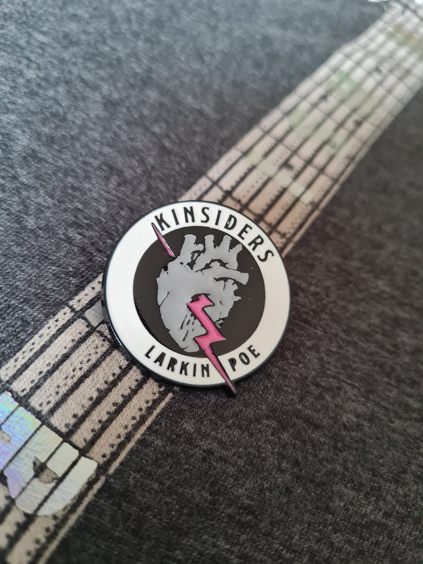 Larkin Poe Kinsiders Pin